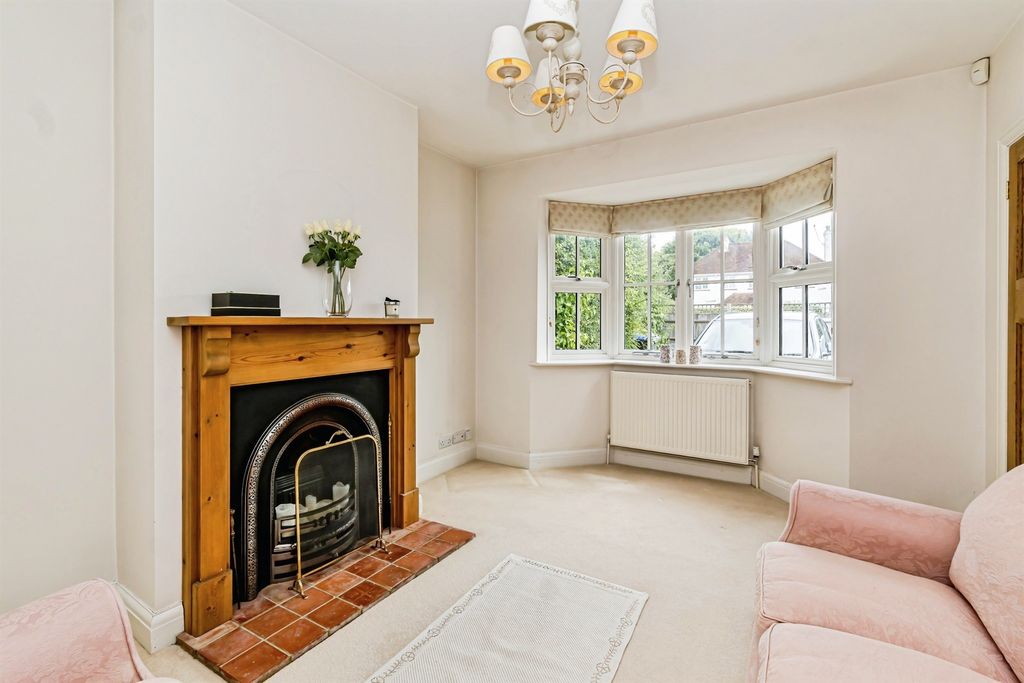 Property photo 3 of 18