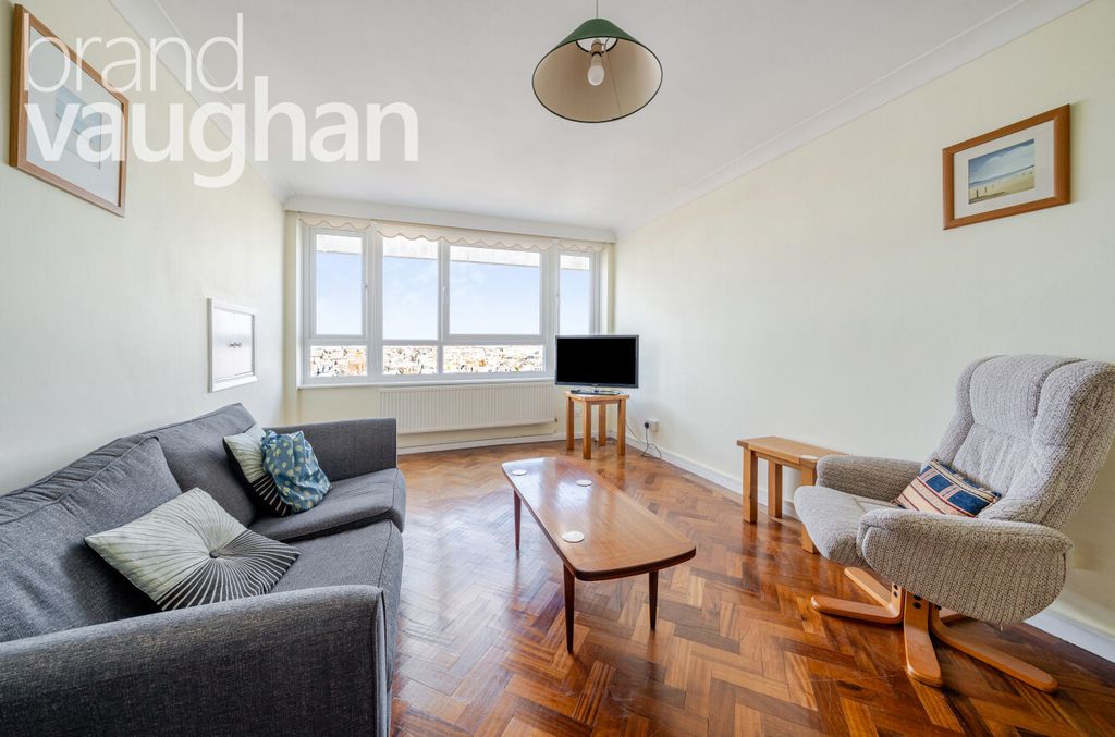 Property photo 3 of 9 Living Room