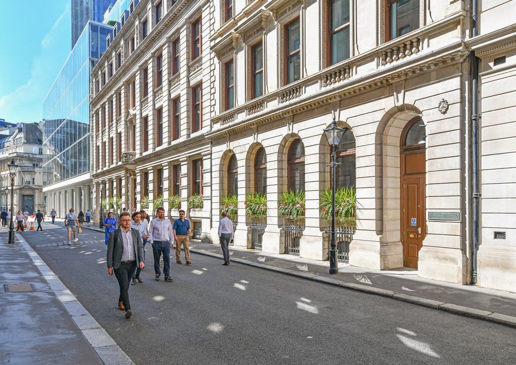 Property photo 1 of 4