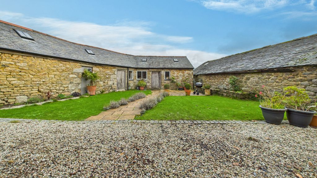 Property photo 2 of 23 Gallery