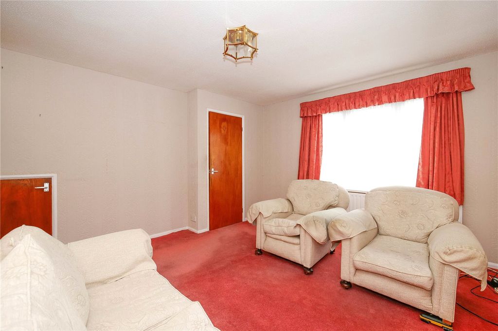 Property photo 2 of 12 Picture No. 10