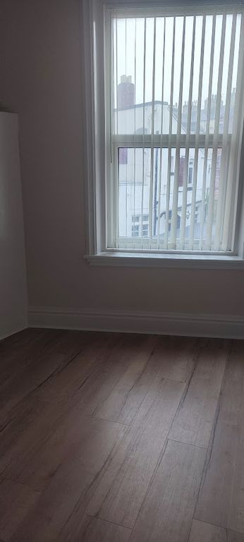 Property photo 1 of 3