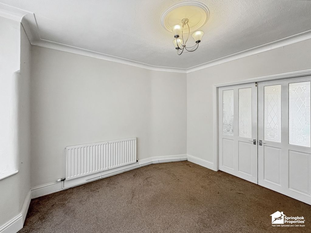 Property photo 3 of 19 Image 2