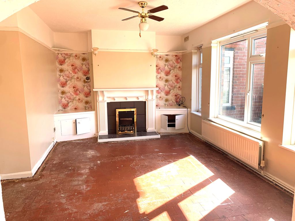 Property photo 3 of 13 W6