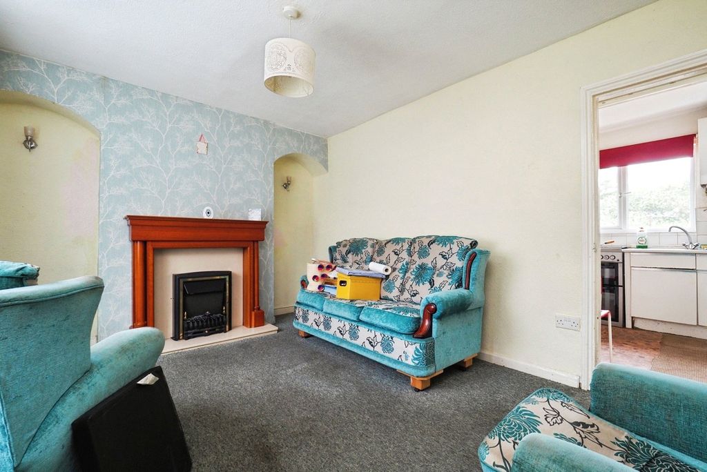Property photo 3 of 17 Pbox-Img.Jpg