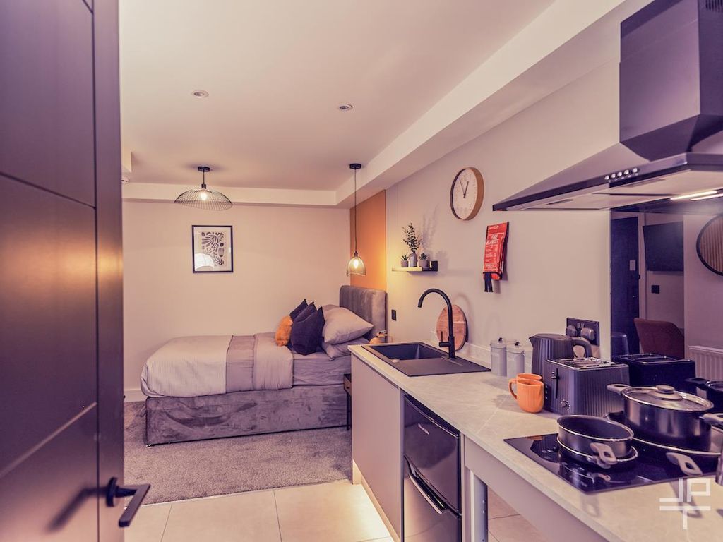 Property photo 3 of 6 Manchester-Road-Warrington-3.Jpg