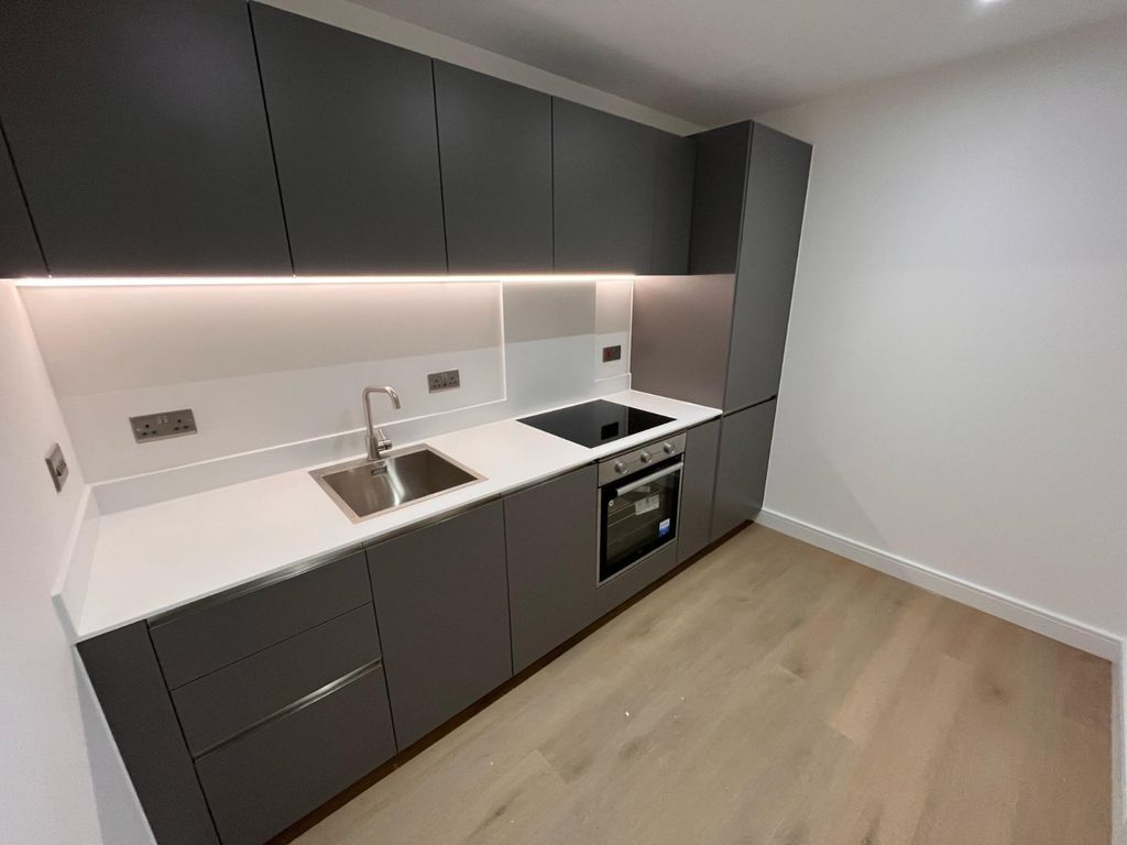 Property photo 3 of 12 Picture No. 10