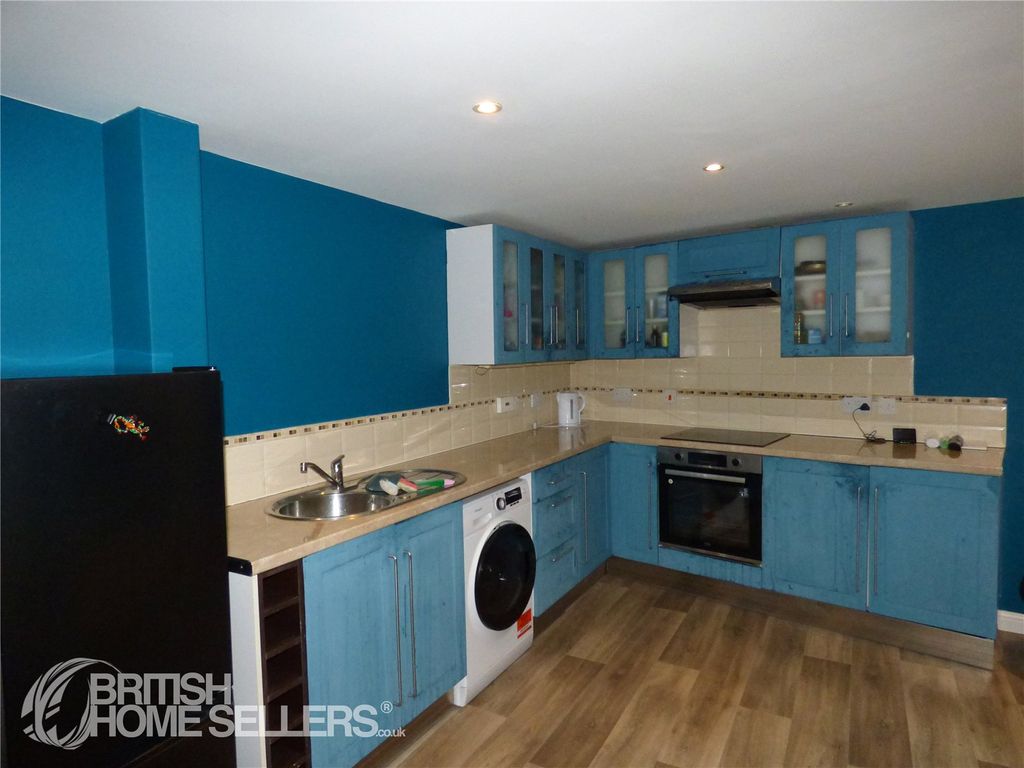 Property photo 3 of 23 Picture No. 11