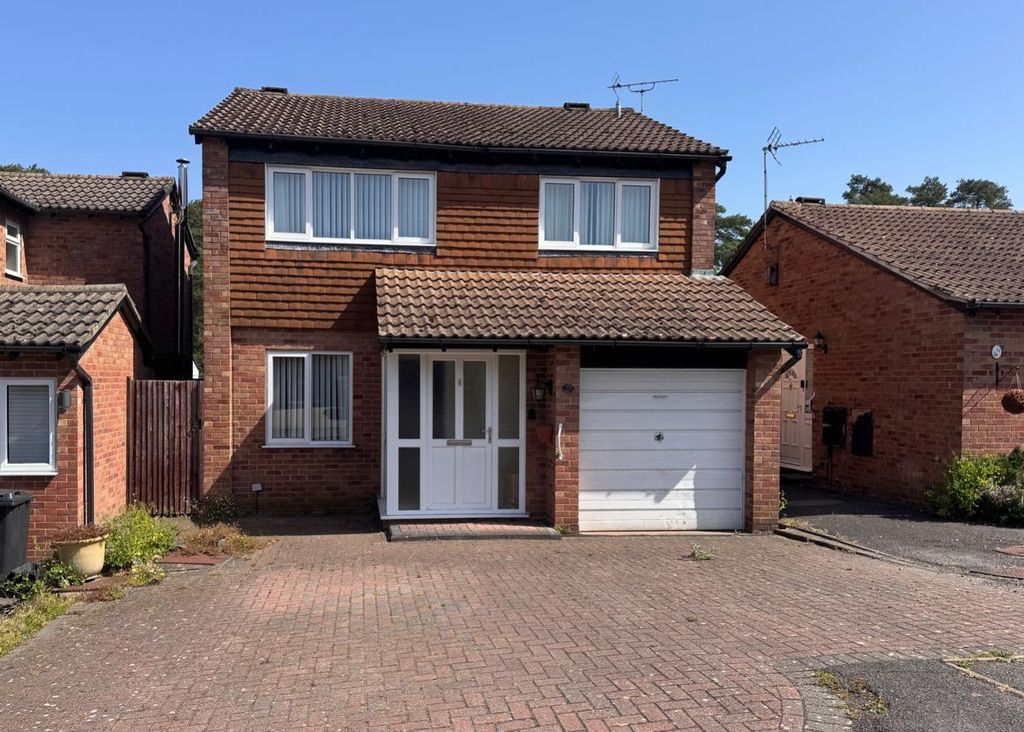 Property photo 1 of 14 18 Argyle
