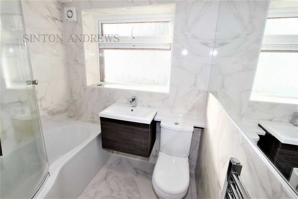 Property photo 3 of 9 Photo 7