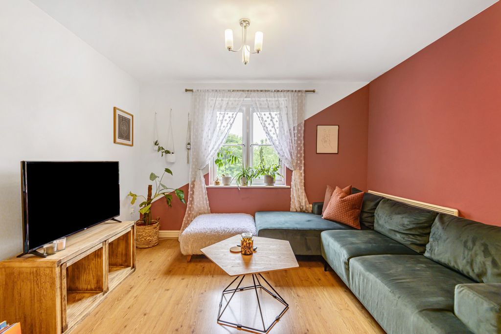 Property photo 2 of 10 851487 (2).Jpg
