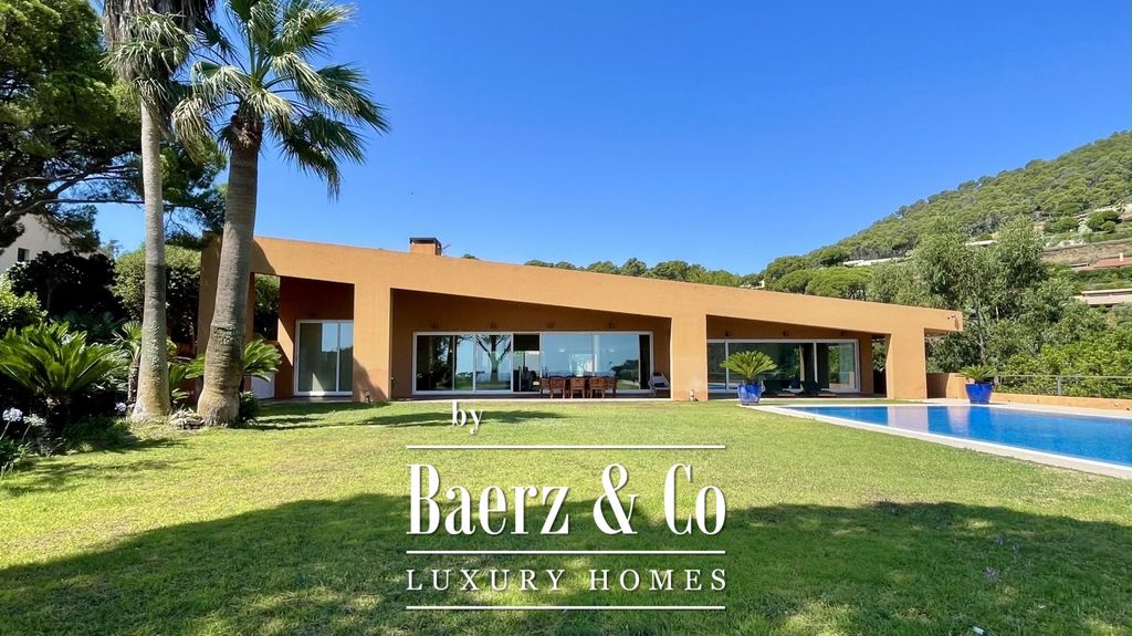 Property photo 2 of 39