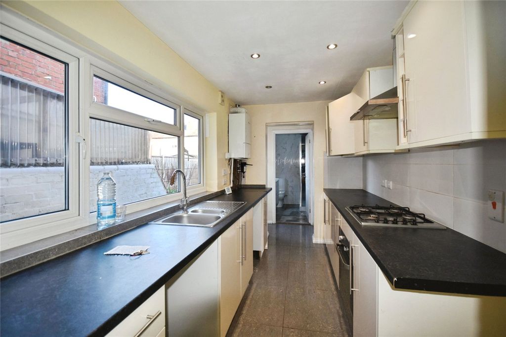 Property photo 2 of 10 Picture No. 22