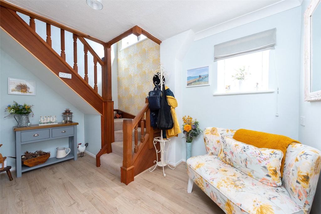 Property photo 3 of 18 Picture No. 06