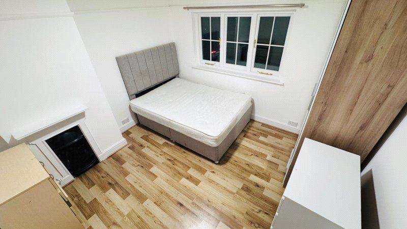 Property photo 2 of 6 Picture No. 14