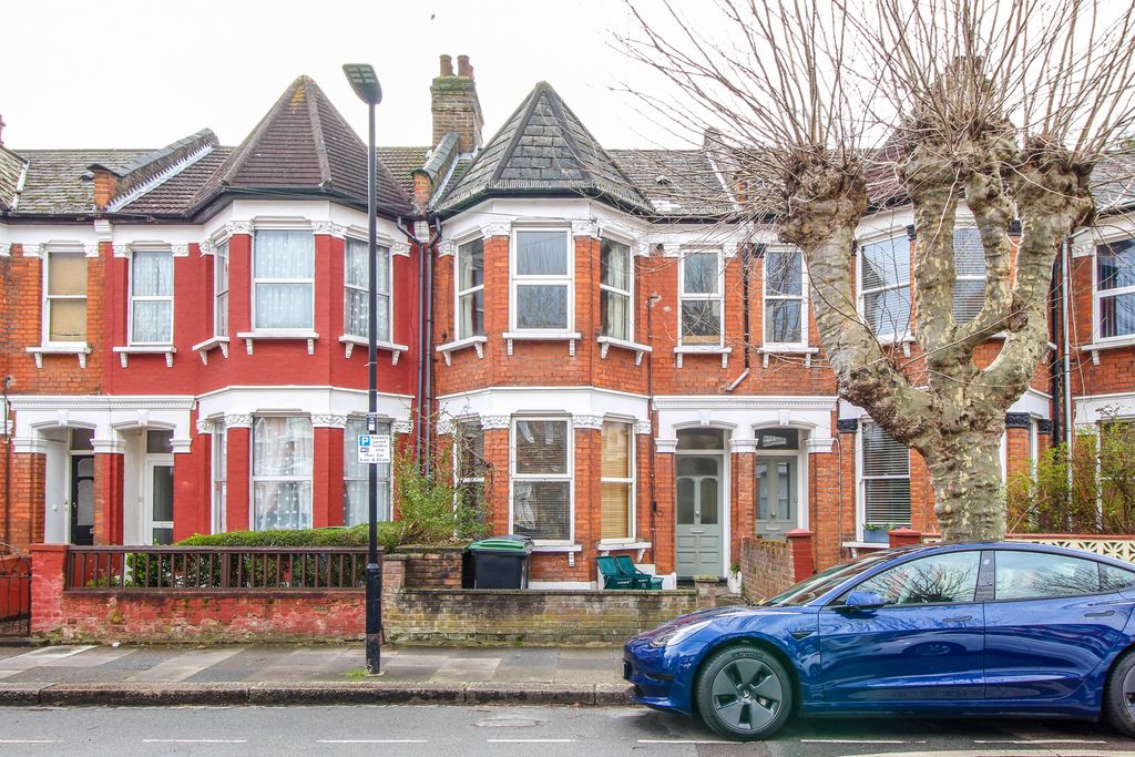 Property photo 1 of 9