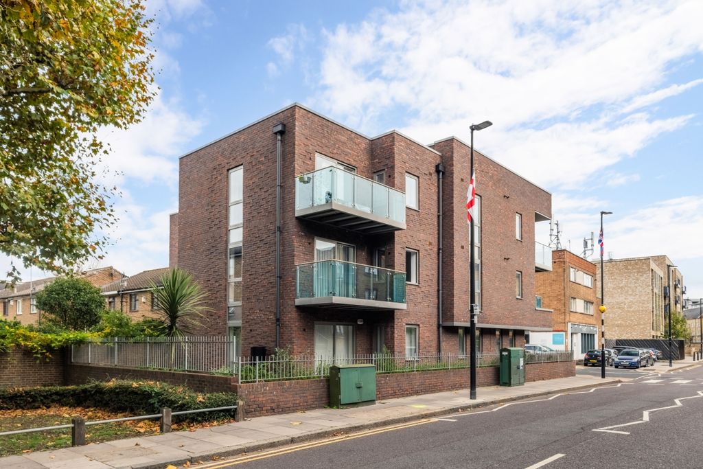 Property photo 2 of 19 Exterior