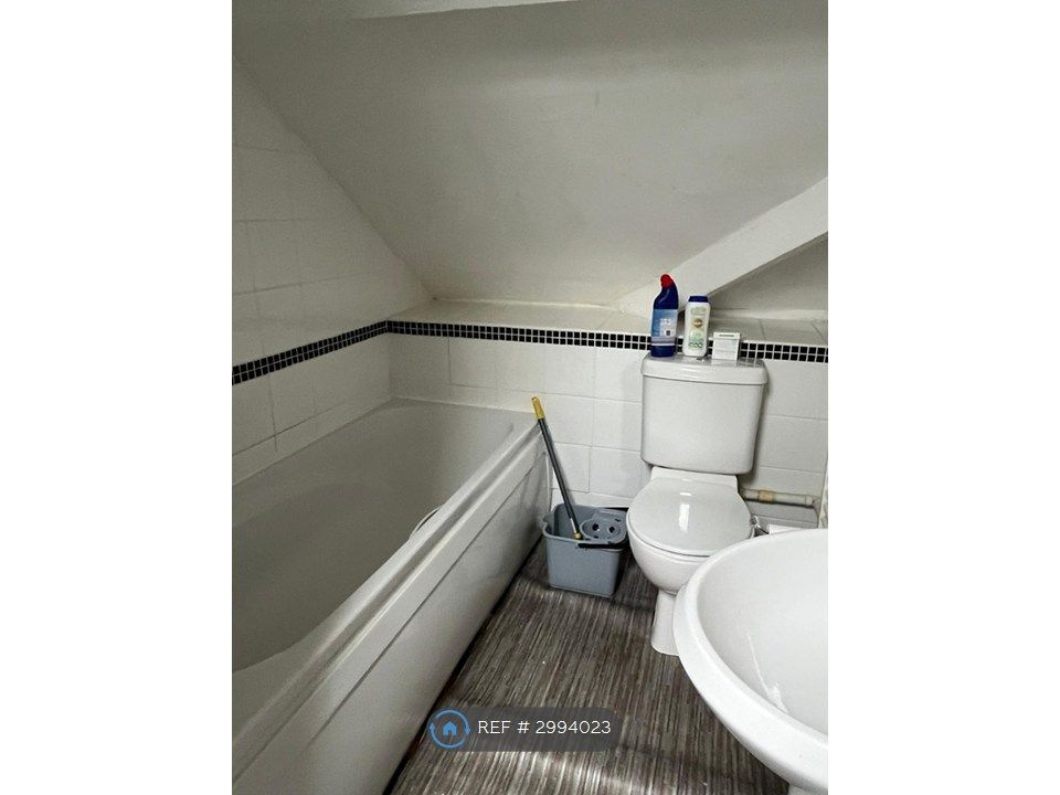Property photo 3 of 4