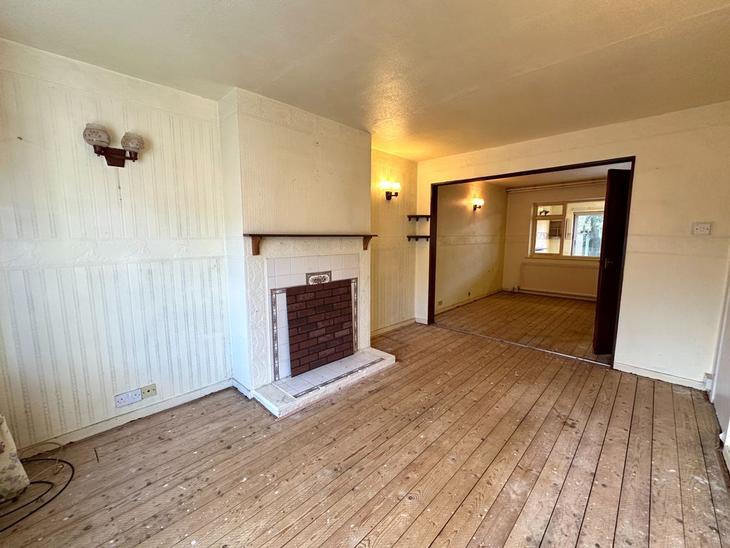 Property photo 3 of 20