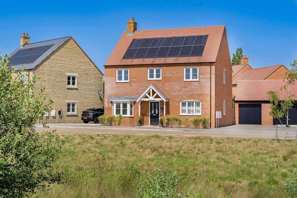 Property photo 1 of 34