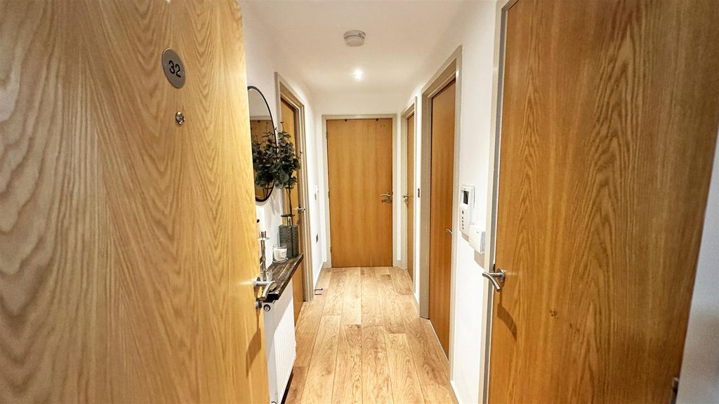 Property photo 3 of 22 7032.Jpg