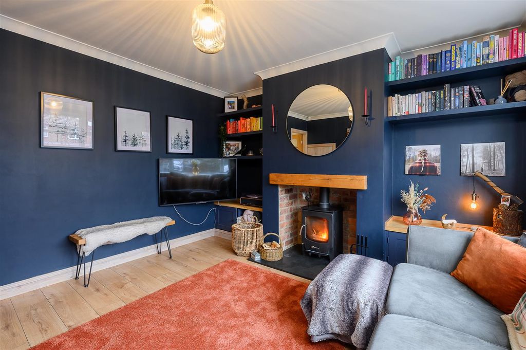 Property photo 2 of 17 Living Room