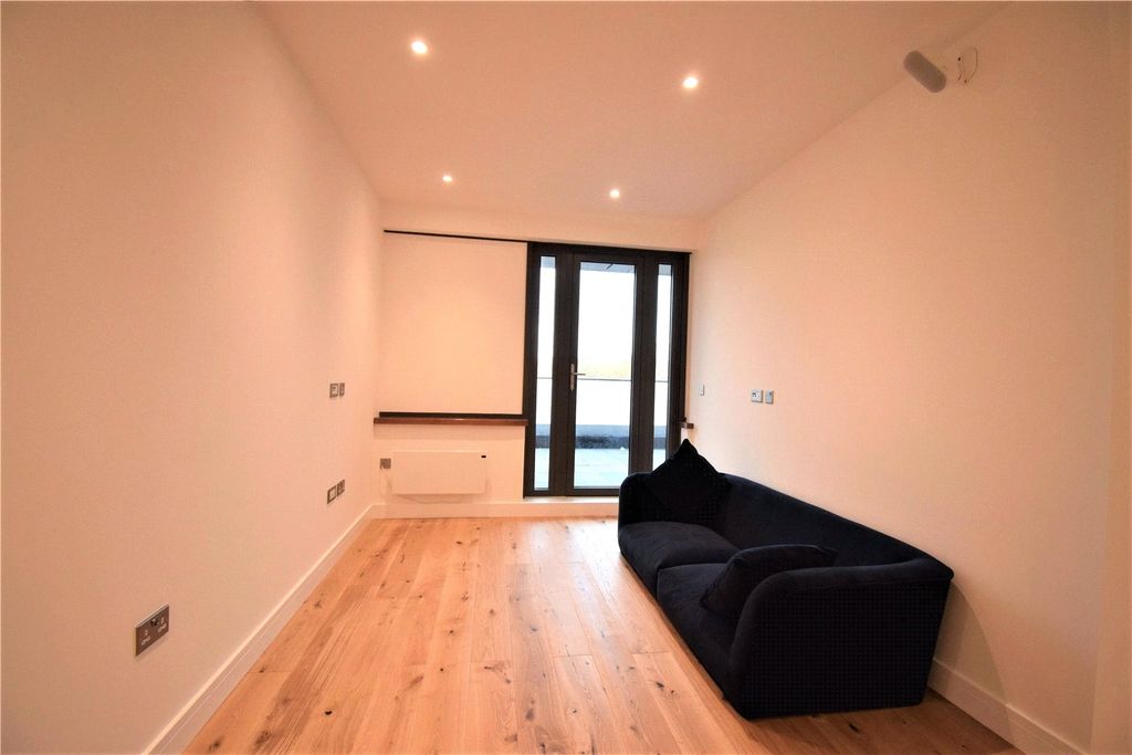 Property photo 3 of 6 Picture No. 09