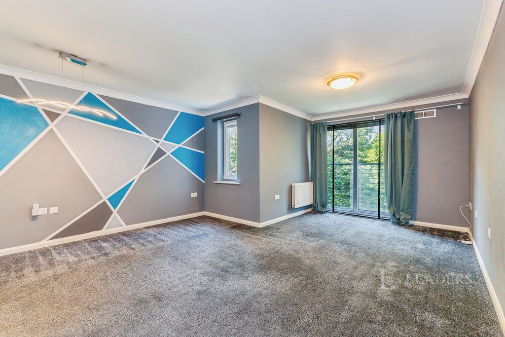 Property photo 3 of 20 Pbox-Img.Jpg