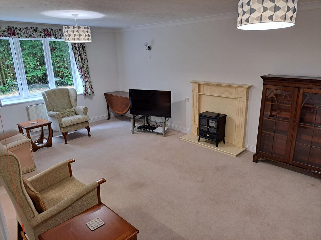 Property photo 2 of 13