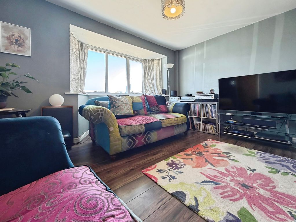 Property photo 2 of 41 72F0B032-Img_3431