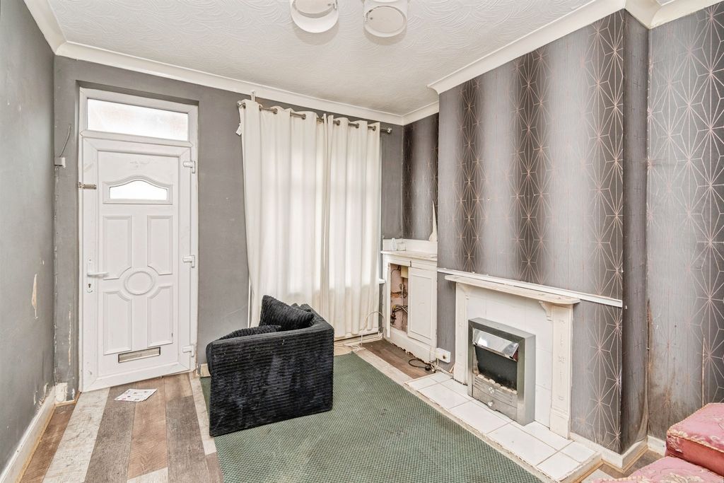 Property photo 2 of 14