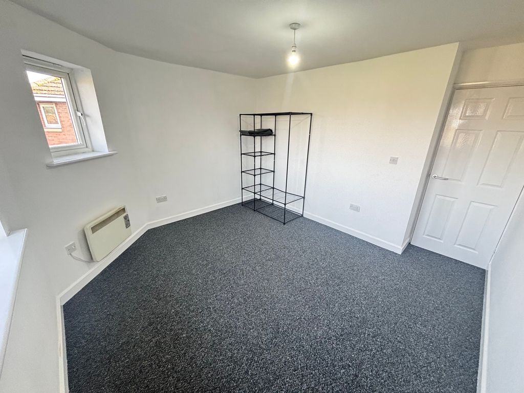 Property photo 3 of 11 Image