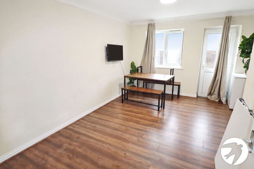 Property photo 3 of 16 Picture No. 08