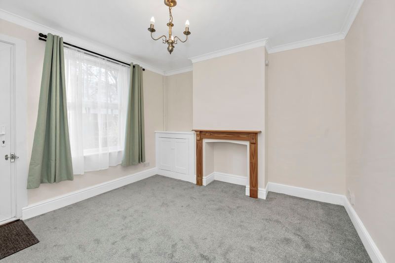 Property photo 3 of 14 Sitting Room