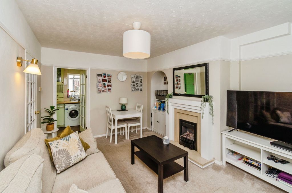 Property photo 3 of 17