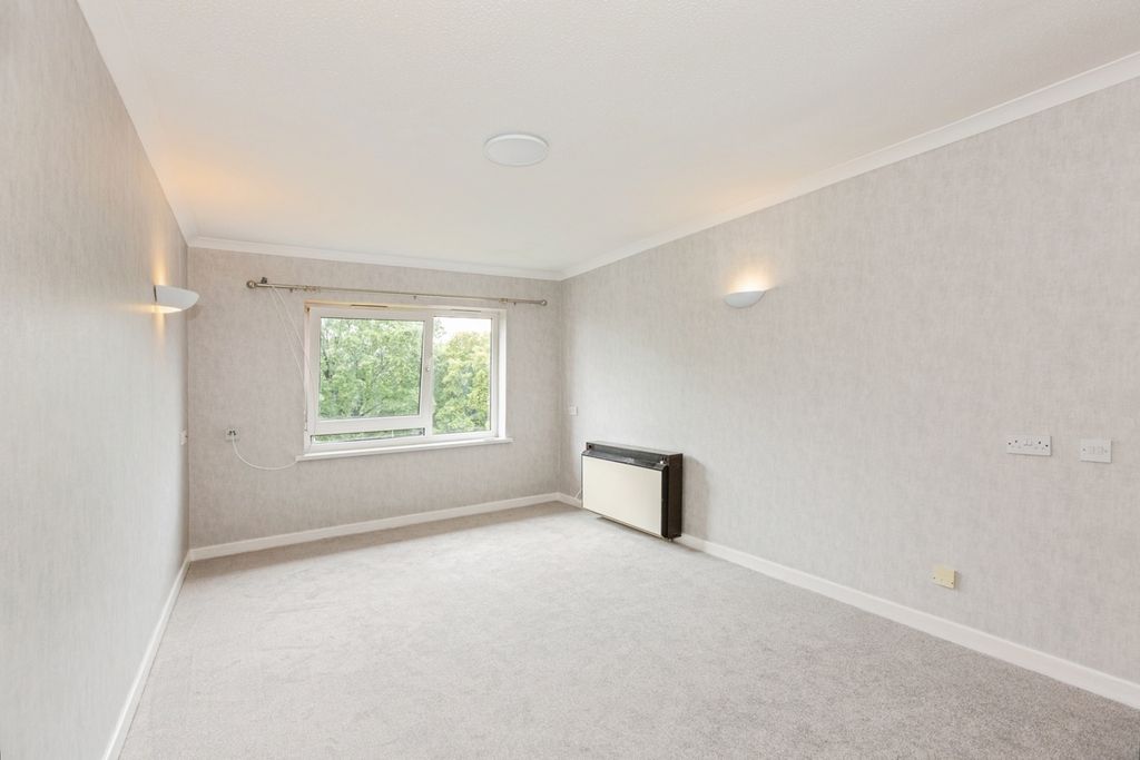Property photo 2 of 16 Photo