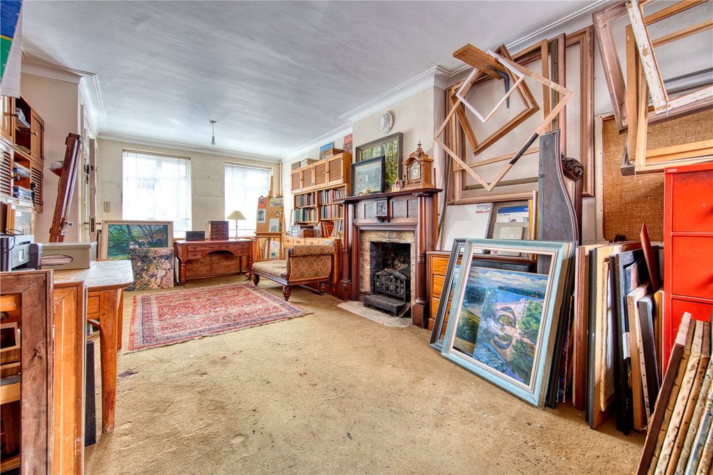 Property photo 2 of 12 Picture No. 02