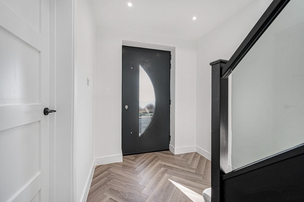 Additional image 22 of 4 bed detached house for saleSouth Coast Road, Telscombe Cliffs, Peacehaven, East Sussex BN10