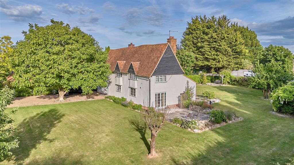 Property photo 2 of 34