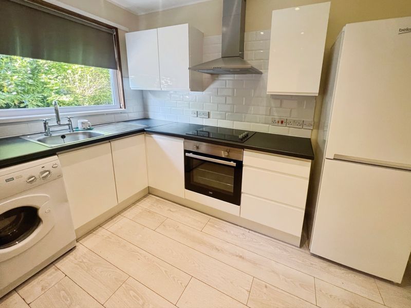 Property photo 2 of 17 Kitchen