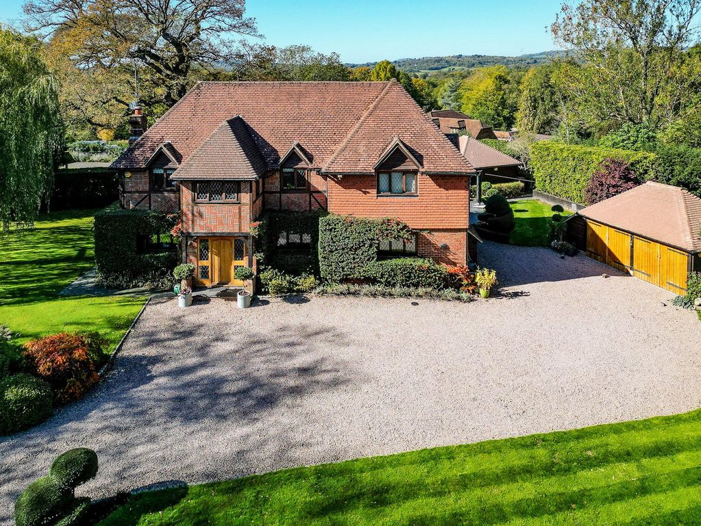 Property photo 1 of 25