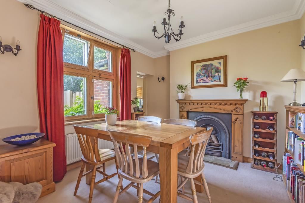 Property photo 2 of 11 Dining Room