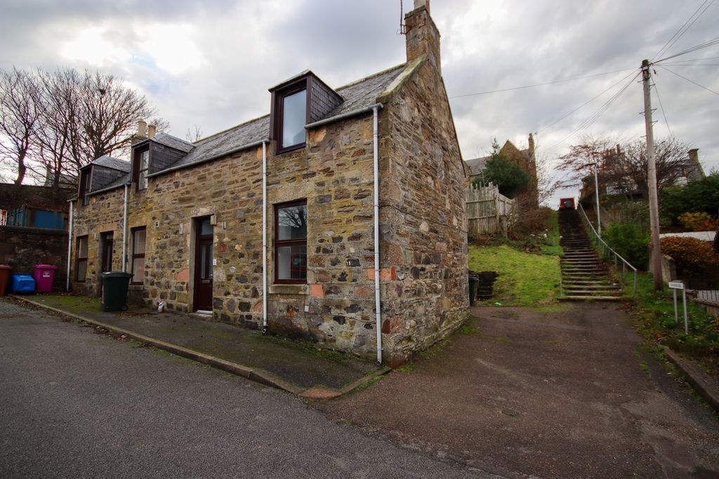 Property photo 1 of 11 Photo 1