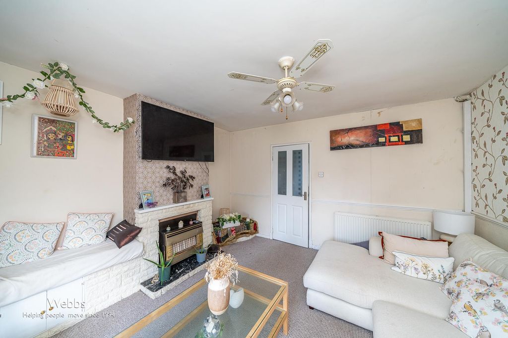 Property photo 3 of 29 Â© Webbs Estate Agents Â© (2 Of 298).Jpg