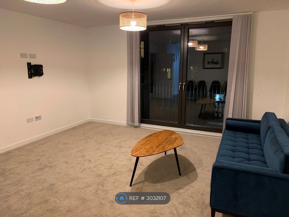 Property photo 3 of 12 Living Room