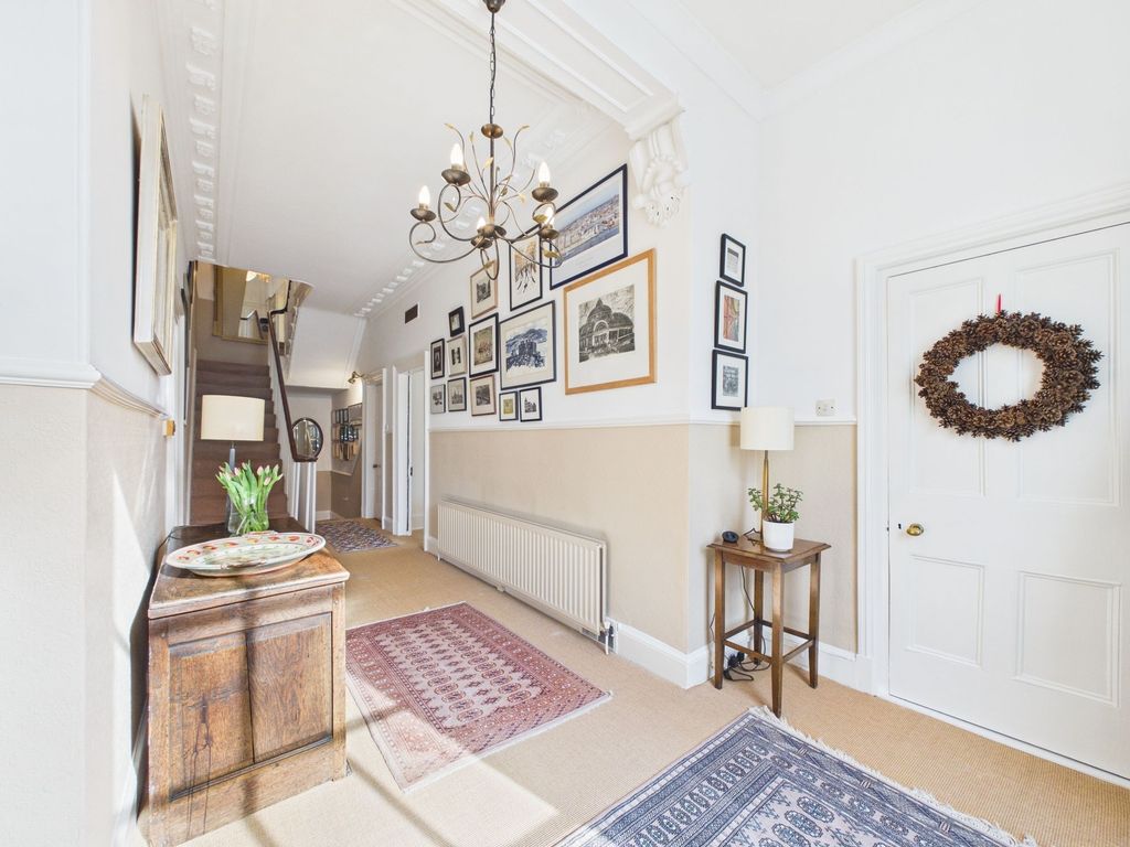 Property photo 3 of 66