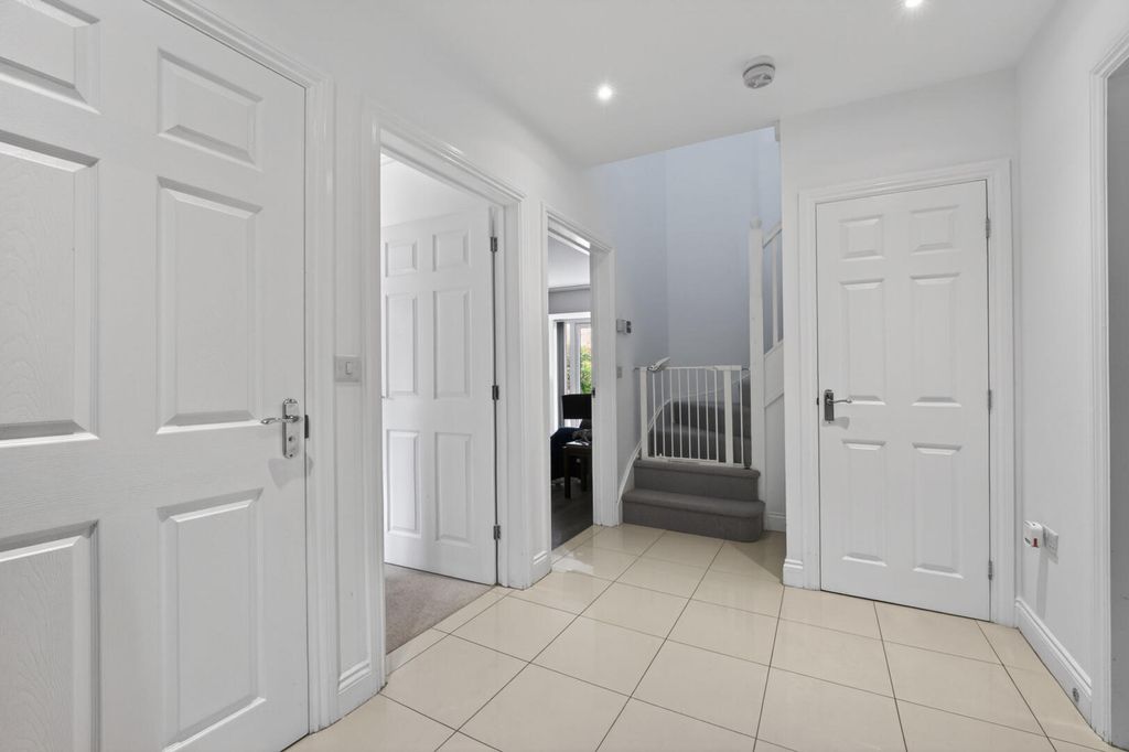Property photo 3 of 22 Hallway