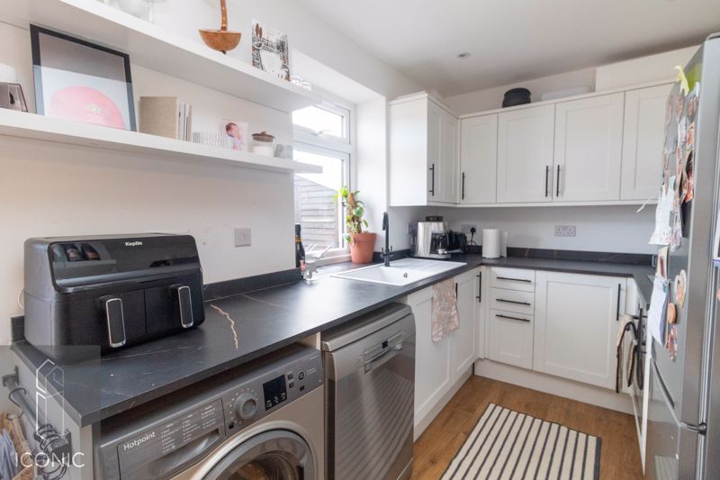 Property photo 2 of 9 Photo 2