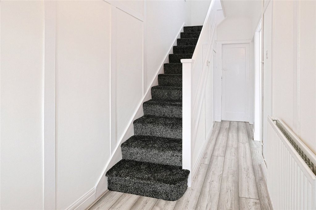 Property photo 2 of 17 Picture No. 04