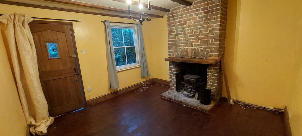Property photo 2 of 11